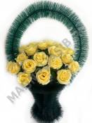 Корзина с розами Конфетти выс.75/85см шир. 50см