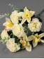 Букет гвоздик с орхидеей 9гр 45см (бел жел слив кр-бел сир роз-перс)